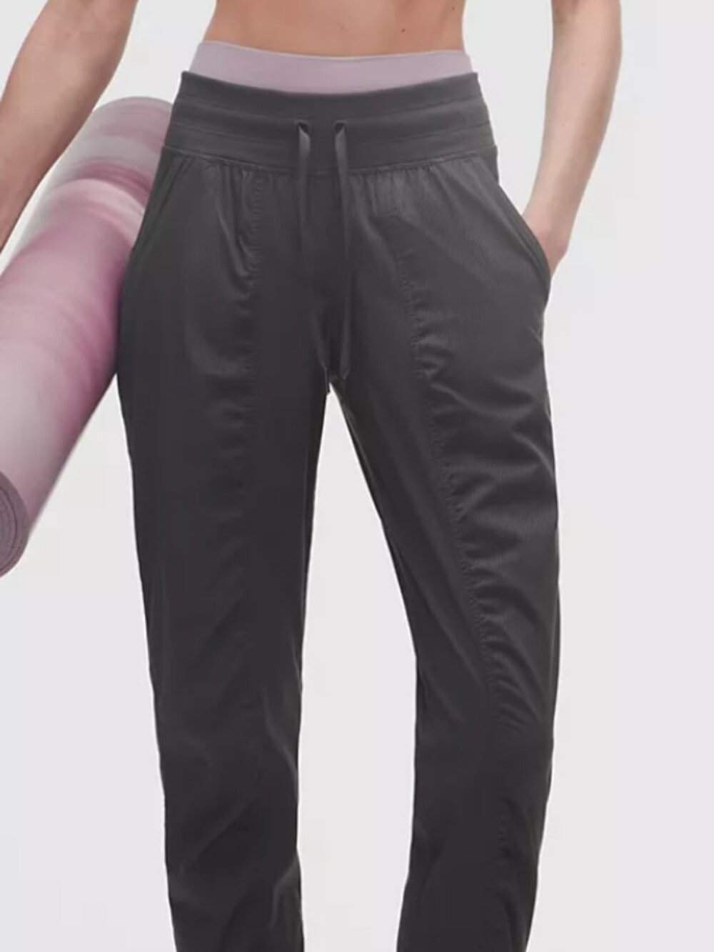 Lululemon Dance Studio Mid-Rise Jogger 7/8 Length in BLACK